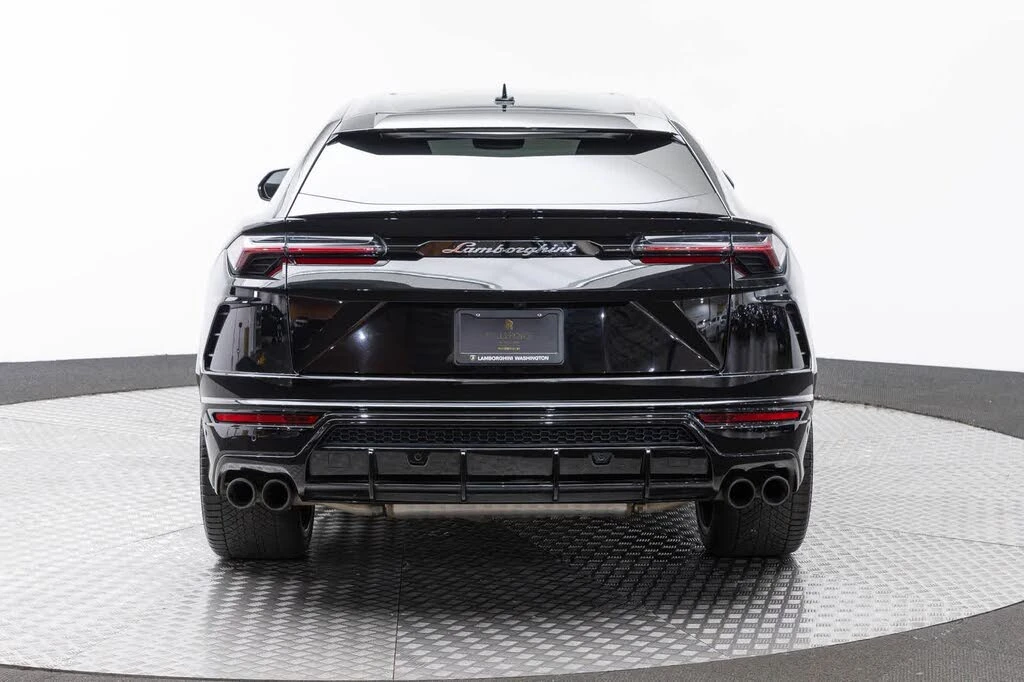2022 Lamborghini Urus - Image 5 of 31