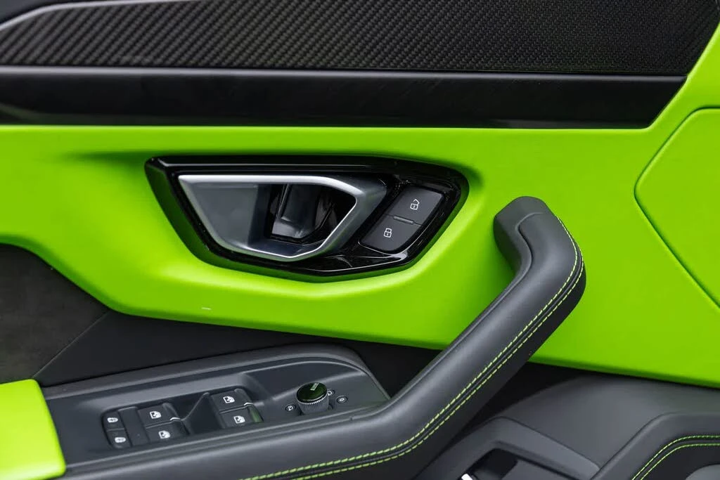 2022 Lamborghini Urus - Image 23 of 31