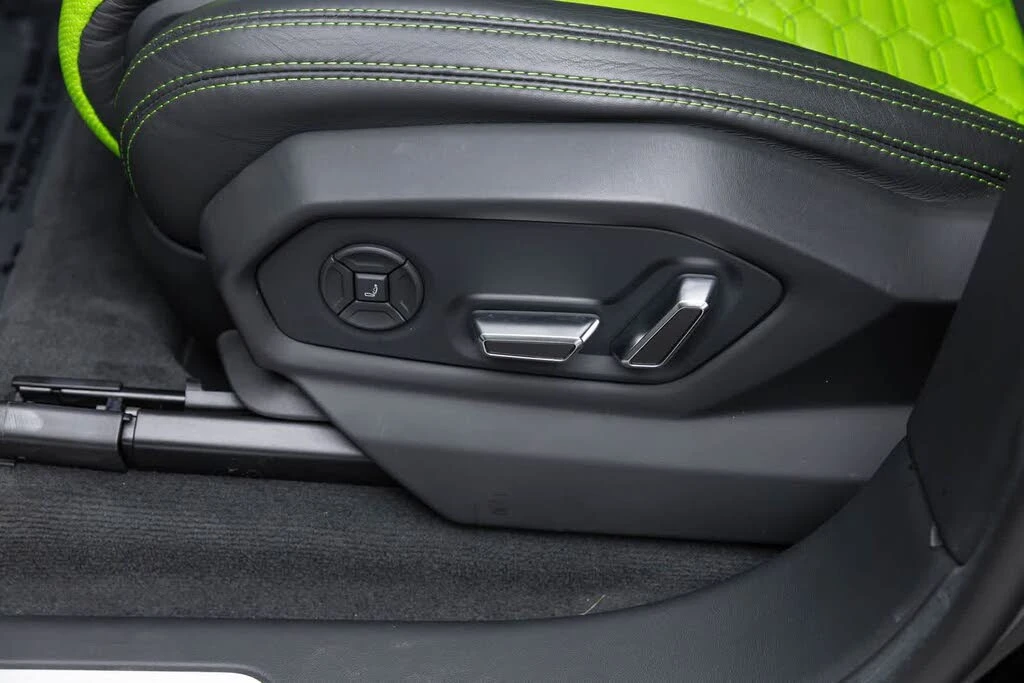 2022 Lamborghini Urus - Image 28 of 31
