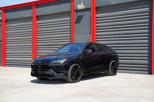 2022 Lamborghini Urus AWD