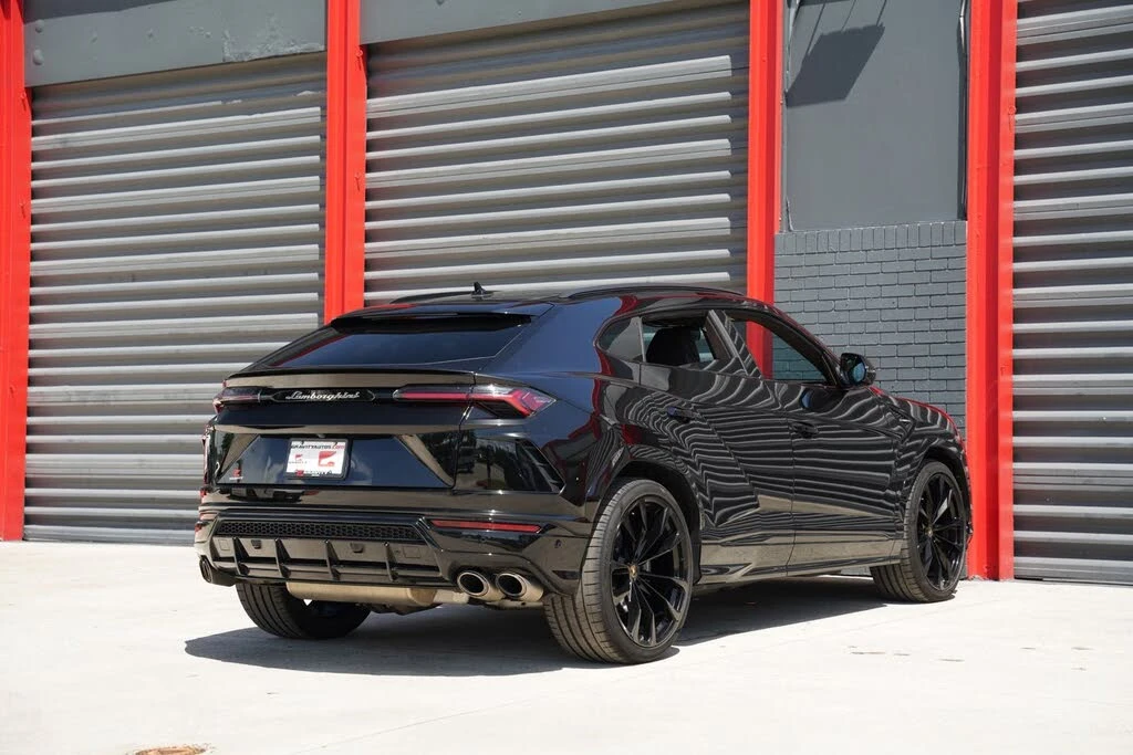 2022 Lamborghini Urus - Image 5 of 31