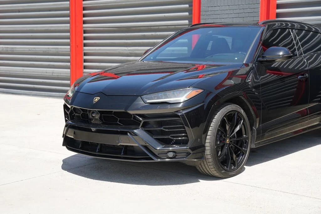 2022 Lamborghini Urus - Image 10 of 31