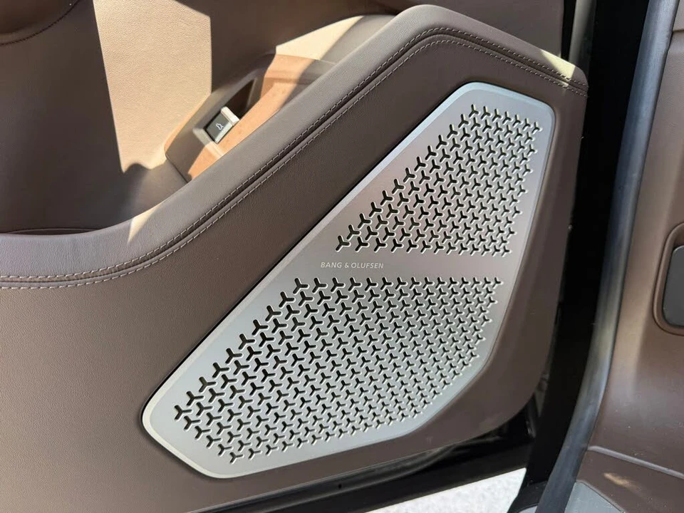 2022 Lamborghini Urus - Image 28 of 31