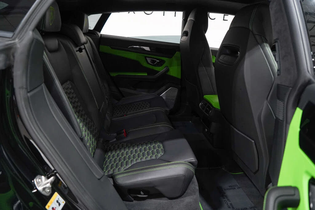 2022 Lamborghini Urus - Image 18 of 31