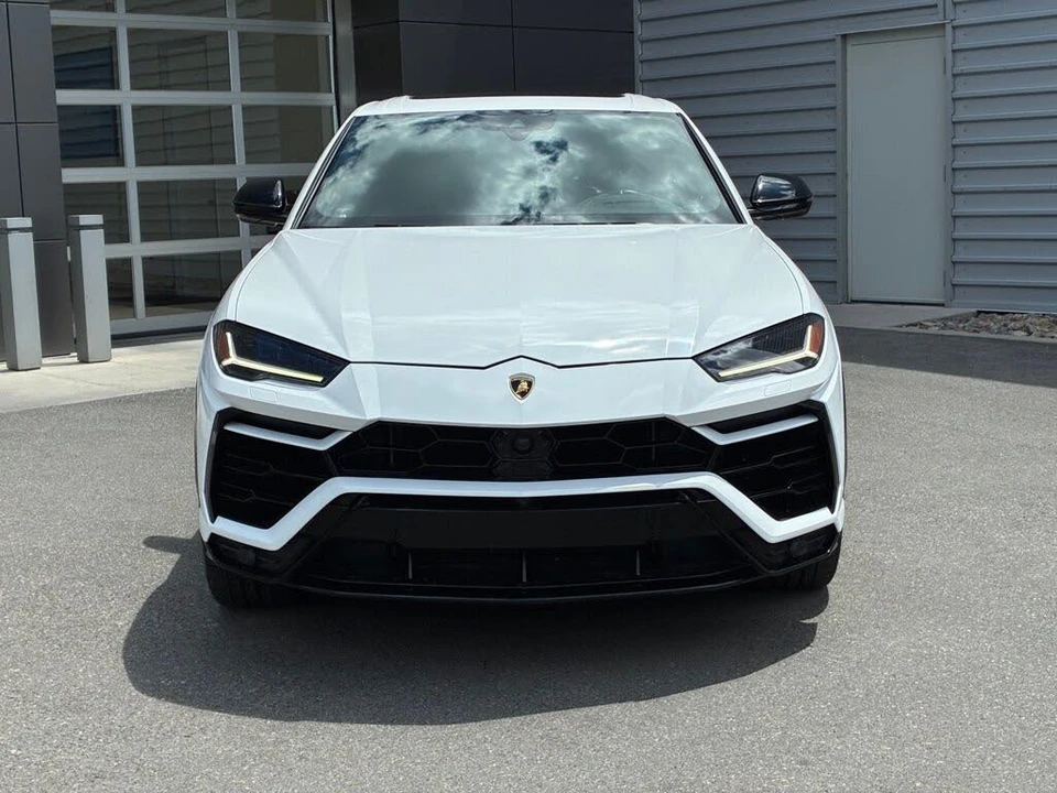 2022 Lamborghini Urus - Image 9 of 31
