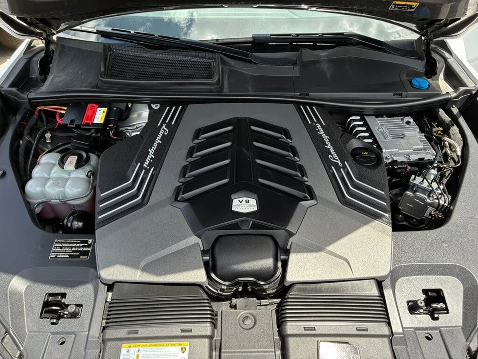 2022 Lamborghini Urus - Image 31 of 31