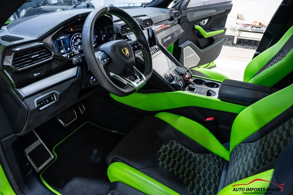 2022 Lamborghini Urus - Image 6 of 31