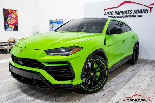 2022 Lamborghini Urus AWD