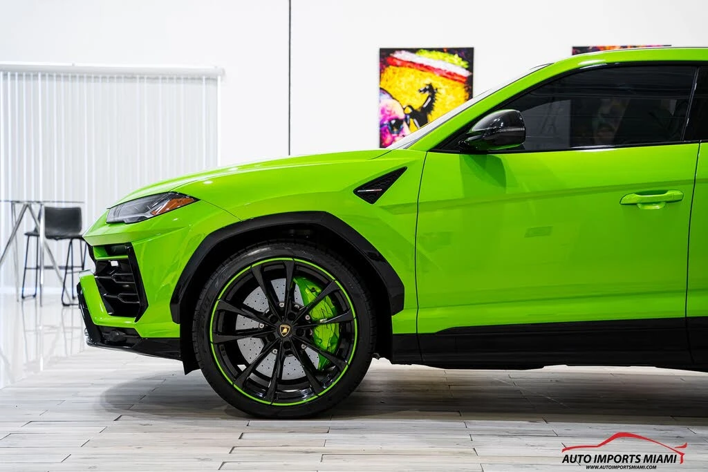 2022 Lamborghini Urus - Image 12 of 31