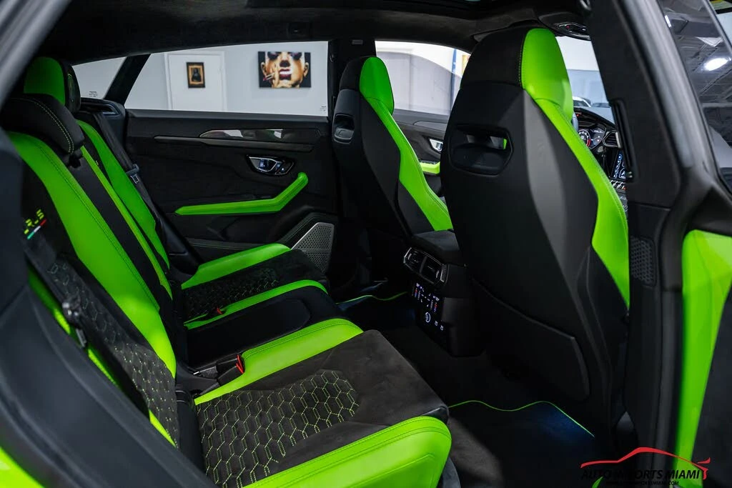 2022 Lamborghini Urus - Image 8 of 31
