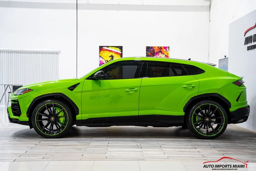 2022 Lamborghini Urus - Image 11 of 31