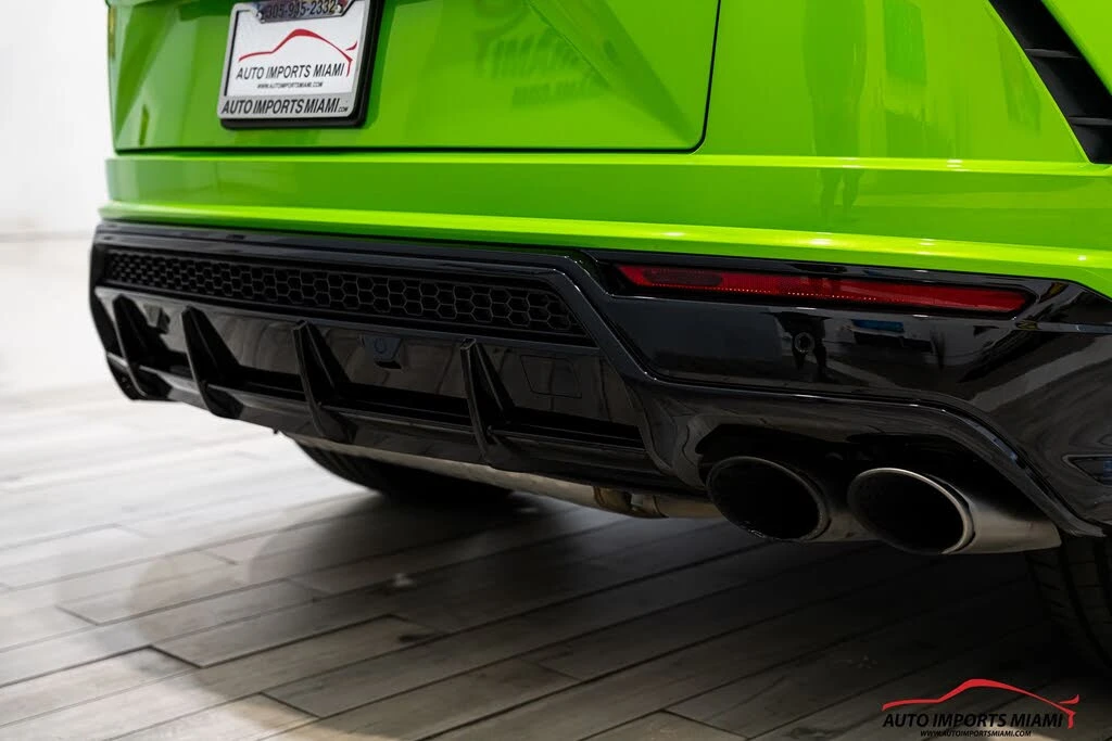 2022 Lamborghini Urus - Image 18 of 31