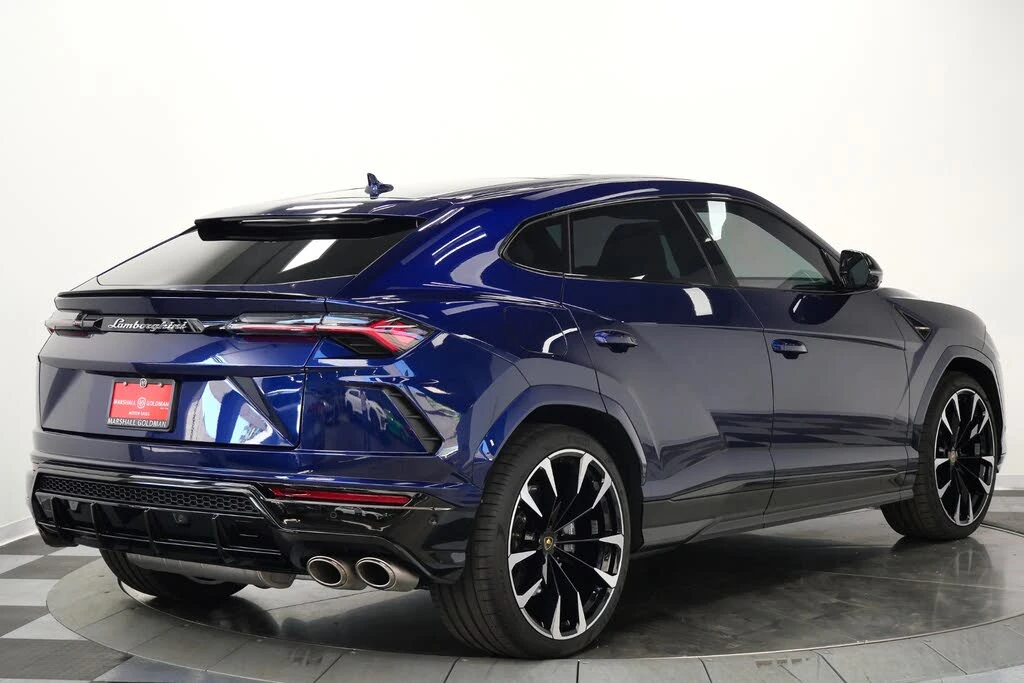 2022 Lamborghini Urus - Image 9 of 31