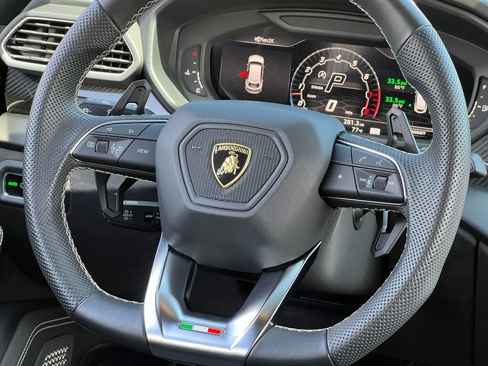 2022 Lamborghini Urus - Image 30 of 31