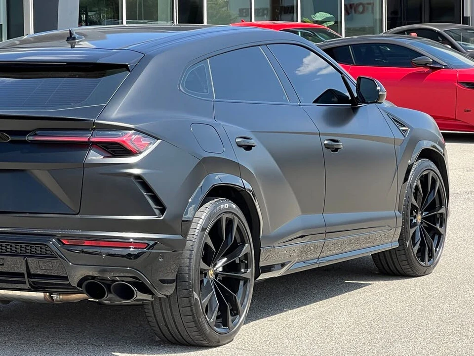 2022 Lamborghini Urus - Image 12 of 31