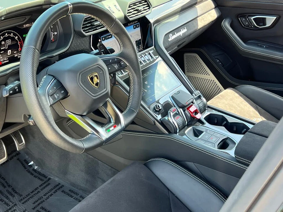 2022 Lamborghini Urus - Image 4 of 31