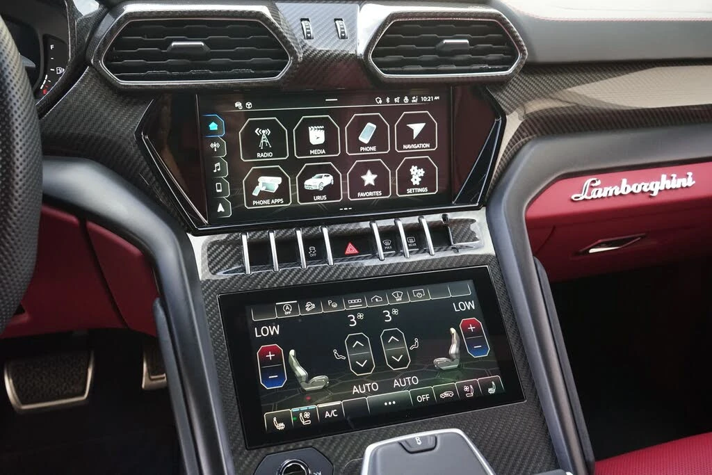 2022 Lamborghini Urus - Image 12 of 31