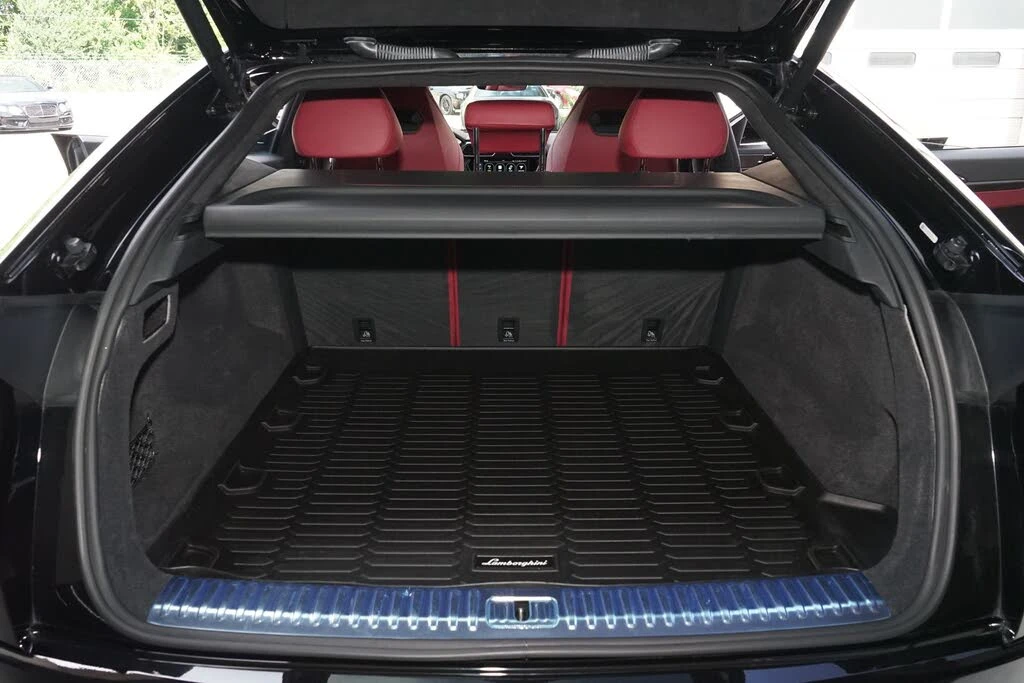 2022 Lamborghini Urus - Image 28 of 31