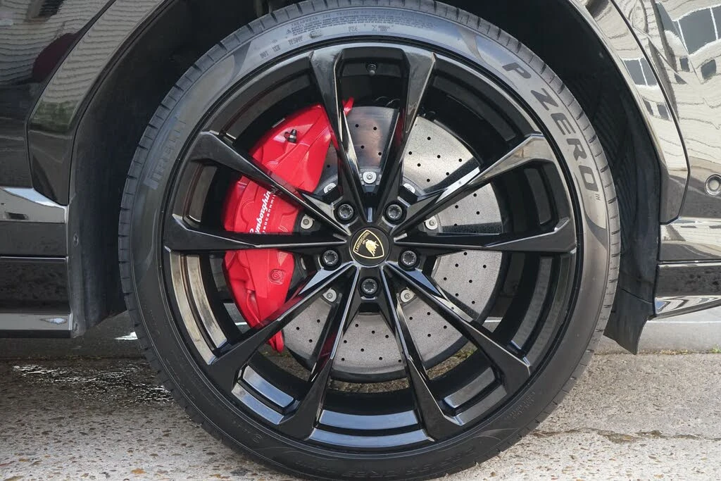 2022 Lamborghini Urus - Image 31 of 31