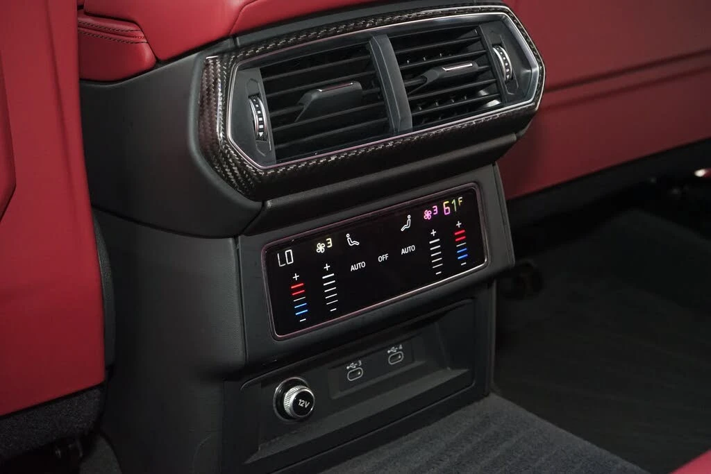 2022 Lamborghini Urus - Image 22 of 31