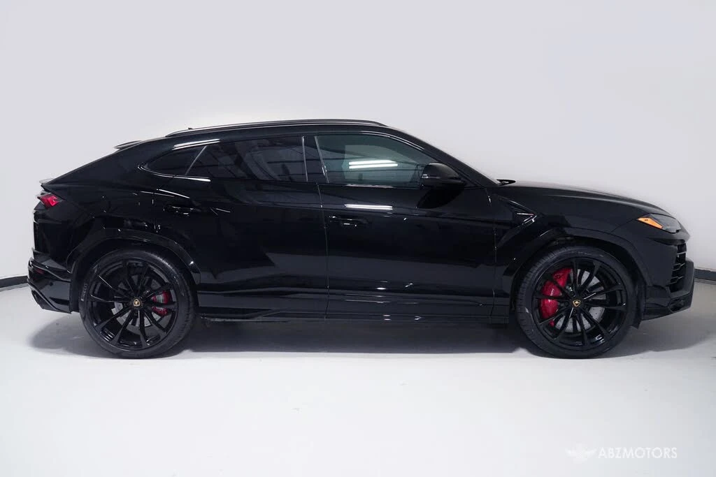 2022 Lamborghini Urus - Image 3 of 31