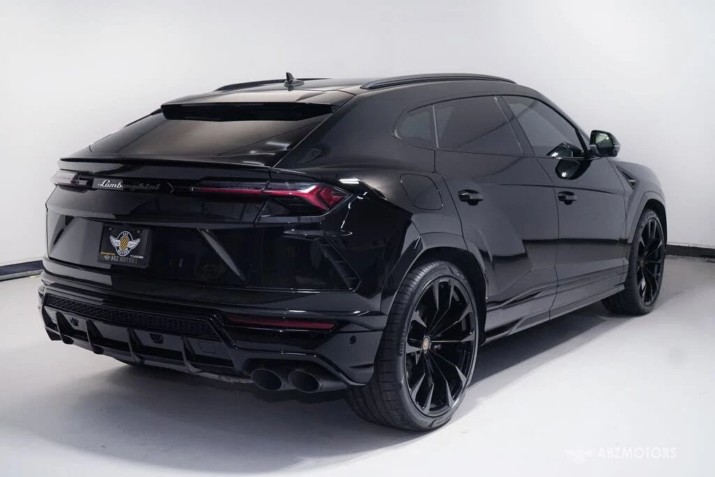 2022 Lamborghini Urus - Image 5 of 31