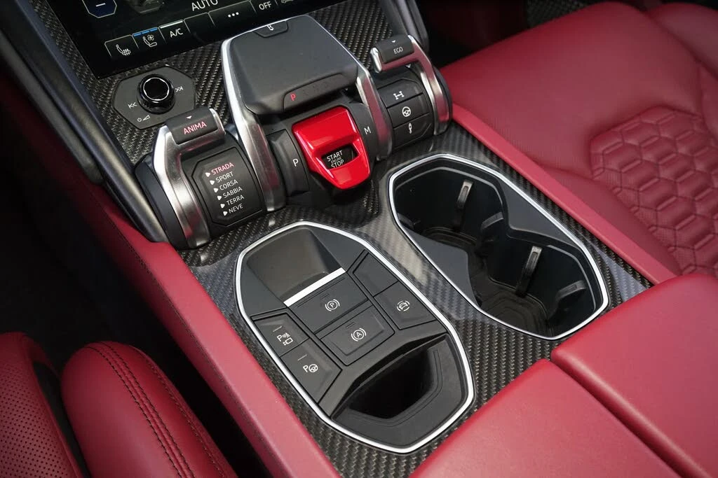 2022 Lamborghini Urus - Image 15 of 31
