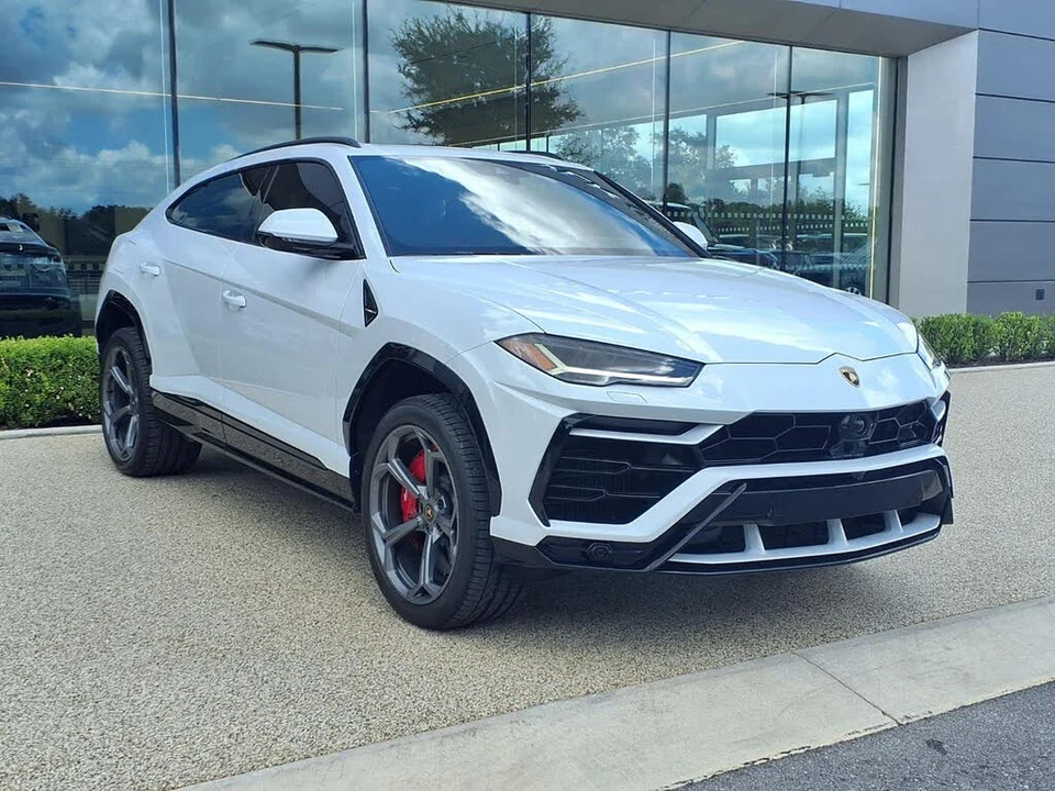 2022 Lamborghini Urus - Image 4 of 29
