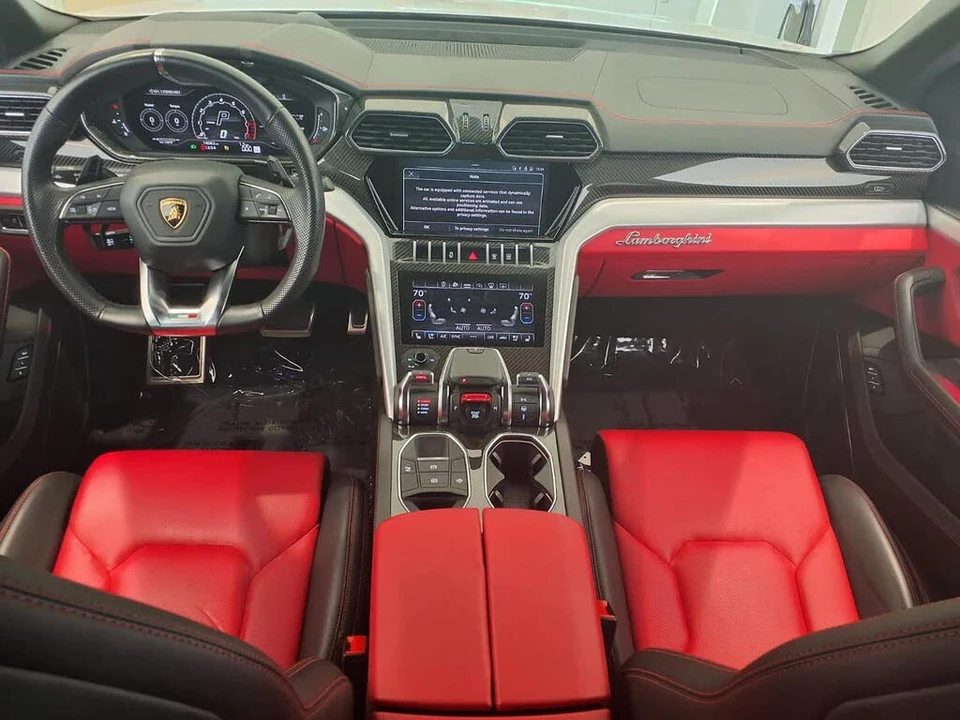2022 Lamborghini Urus - Image 23 of 29