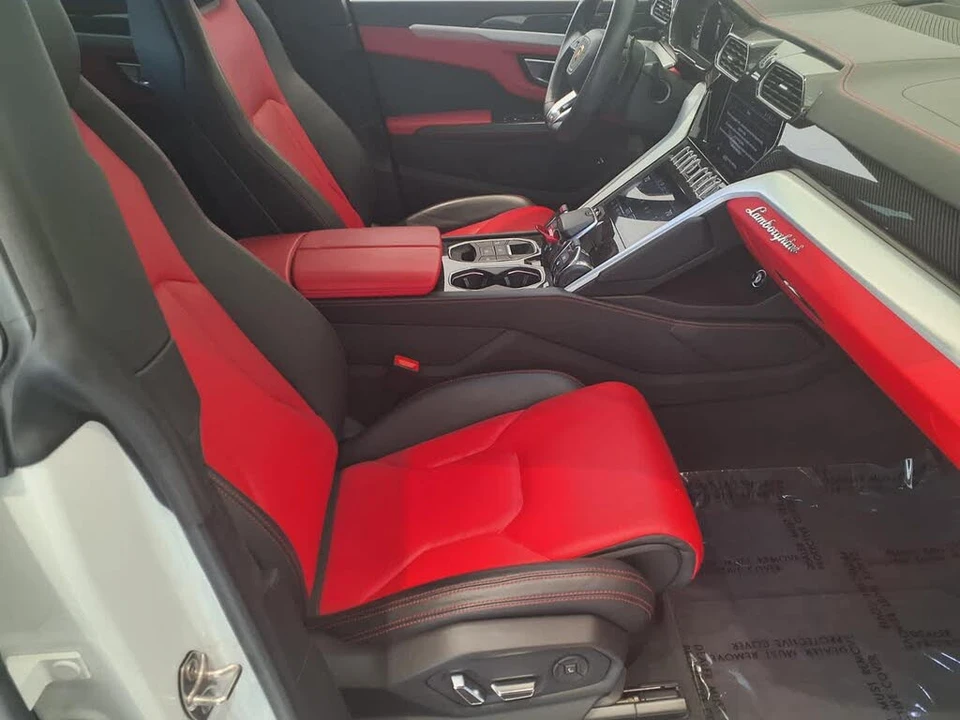 2022 Lamborghini Urus - Image 12 of 29