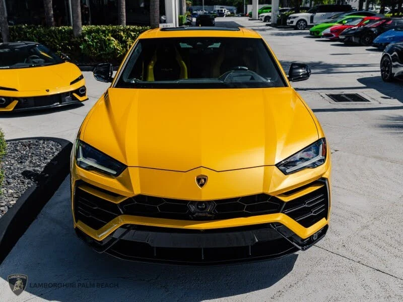 2022 Lamborghini Urus - Image 9 of 31
