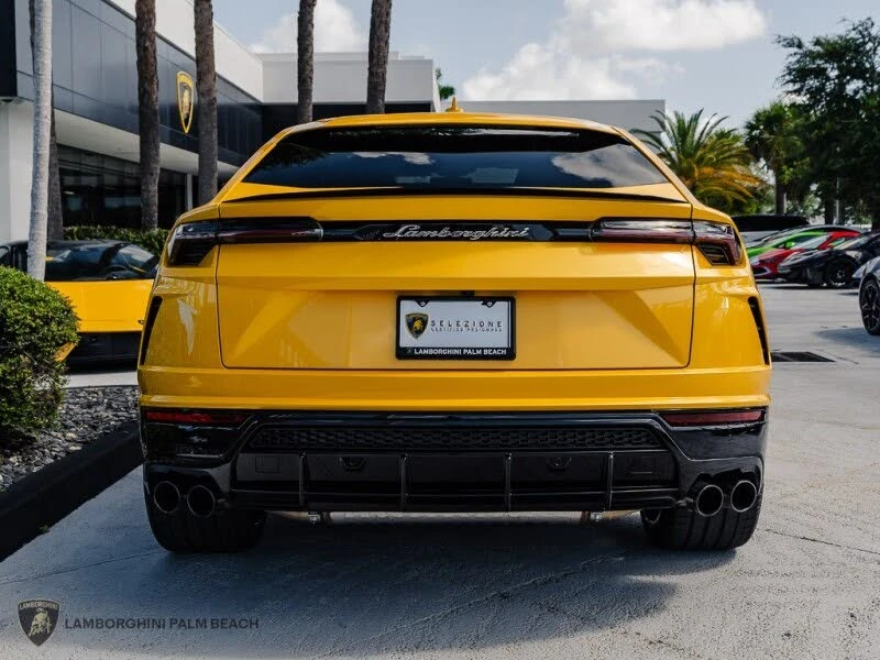 2022 Lamborghini Urus - Image 5 of 31