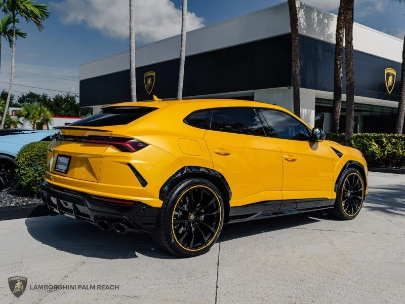 2022 Lamborghini Urus - Image 6 of 31