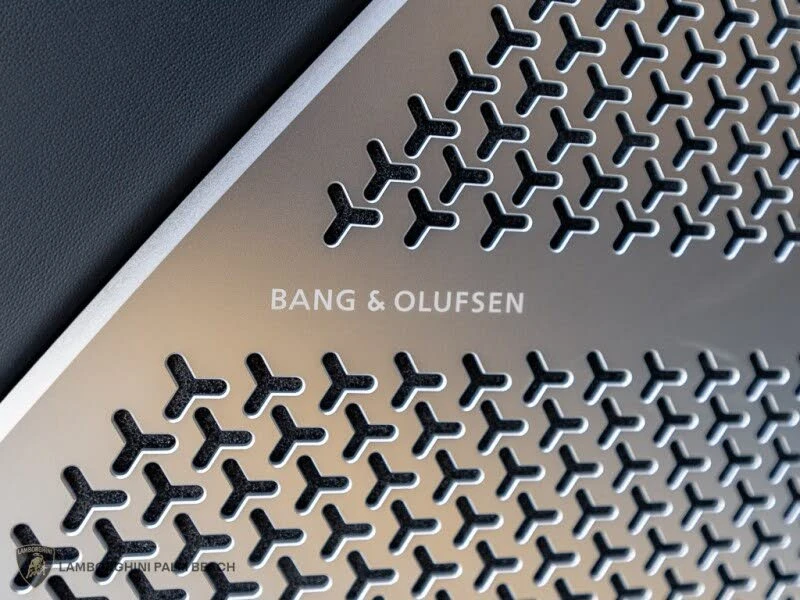 2022 Lamborghini Urus - Image 26 of 31