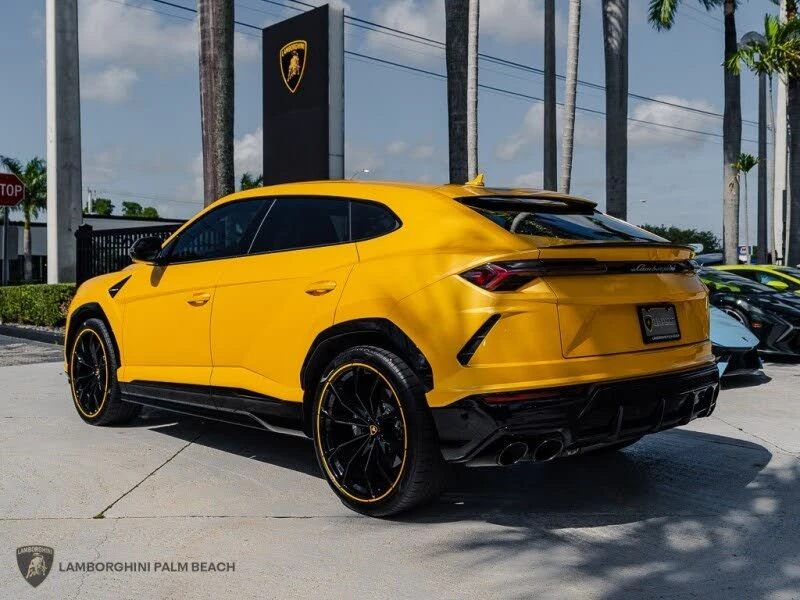 2022 Lamborghini Urus - Image 3 of 31