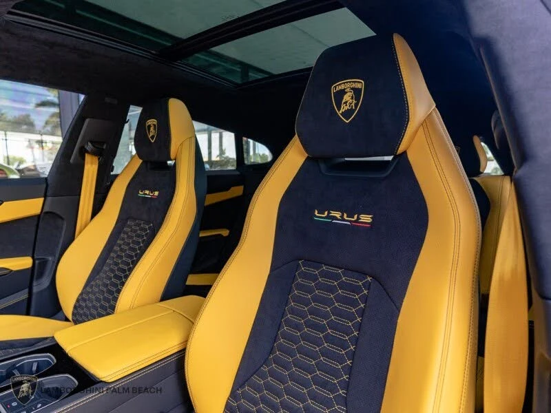 2022 Lamborghini Urus - Image 21 of 31