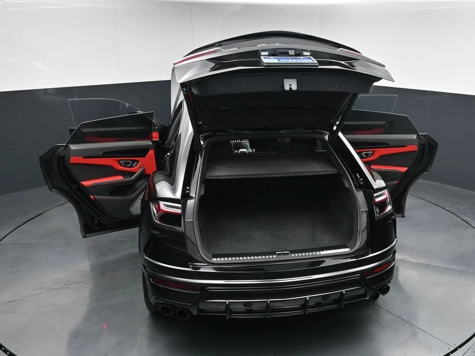 2022 Lamborghini Urus - Image 31 of 31