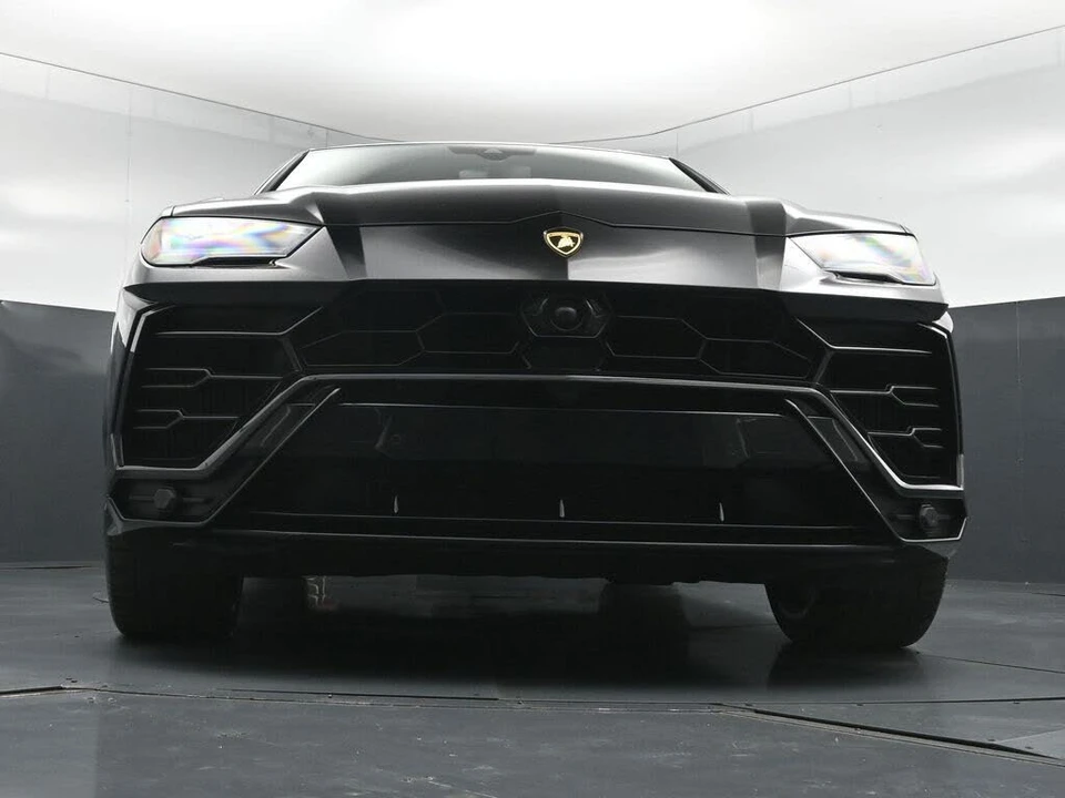 2022 Lamborghini Urus - Image 29 of 31