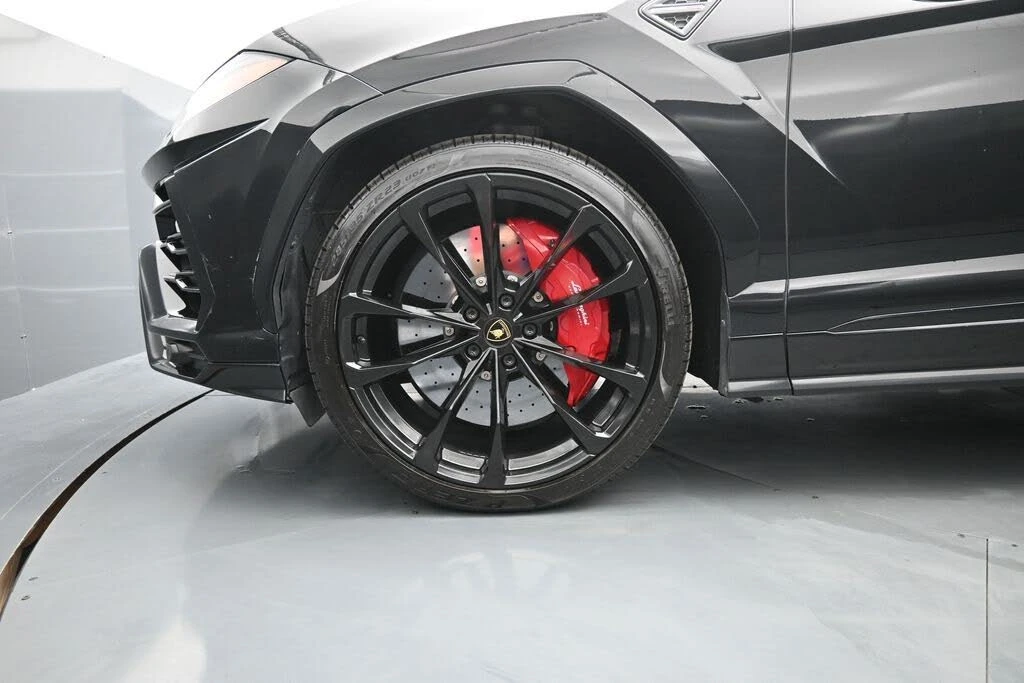 2022 Lamborghini Urus - Image 4 of 31