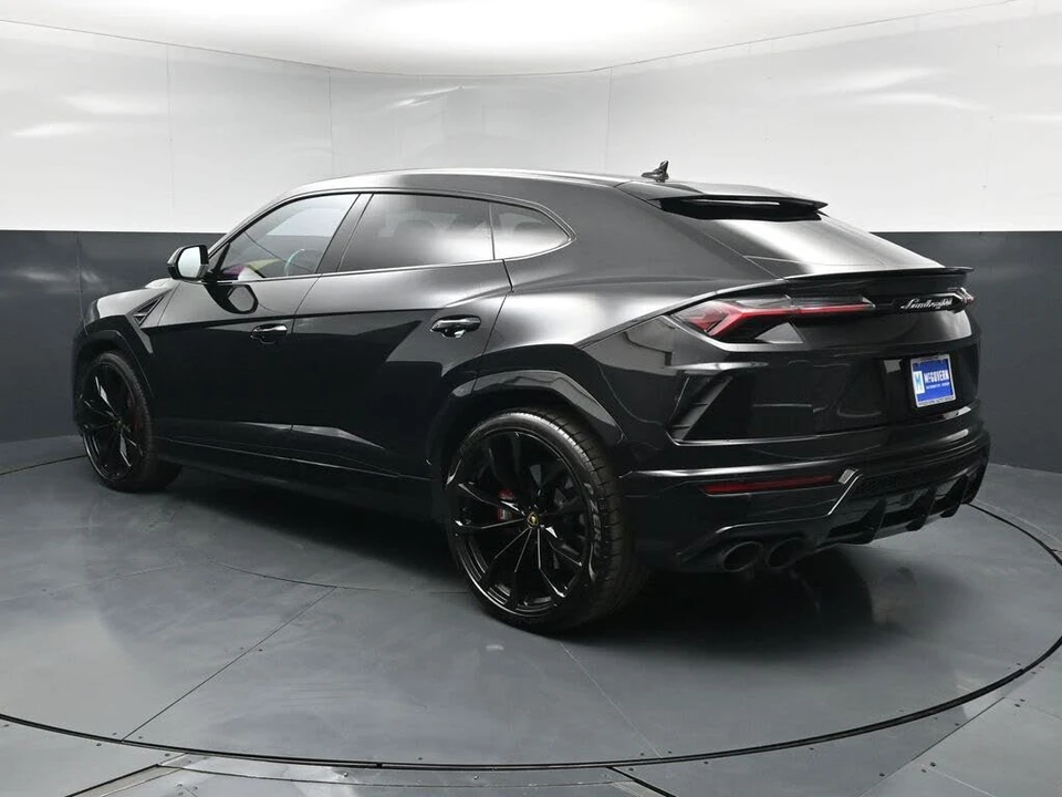 2022 Lamborghini Urus - Image 3 of 31
