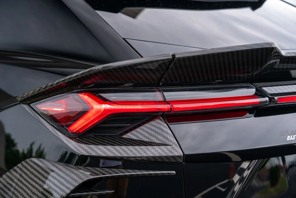 2022 Lamborghini Urus - Image 24 of 31