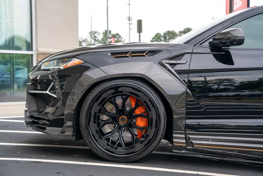 2022 Lamborghini Urus - Image 28 of 31