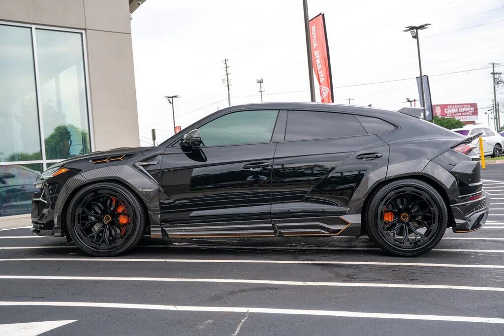 2022 Lamborghini Urus - Image 27 of 31