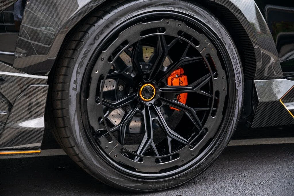 2022 Lamborghini Urus - Image 14 of 31