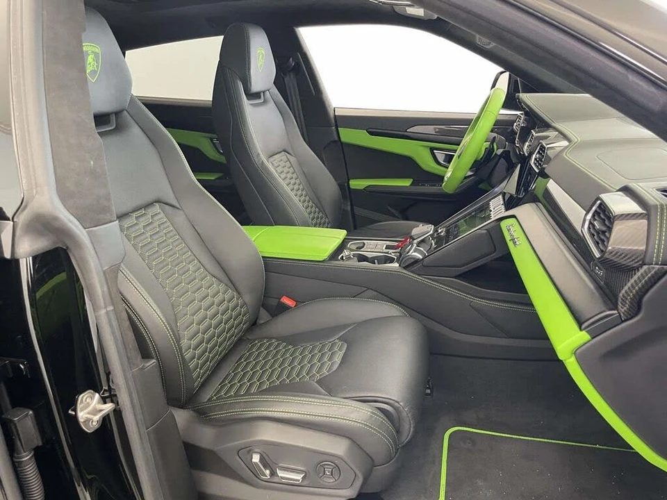 2022 Lamborghini Urus - Image 23 of 31