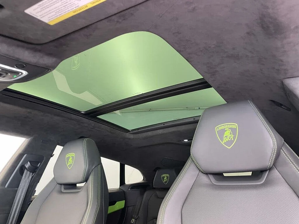 2022 Lamborghini Urus - Image 18 of 31