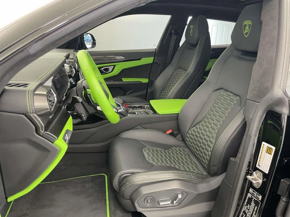 2022 Lamborghini Urus - Image 5 of 31