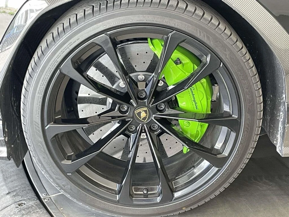 2022 Lamborghini Urus - Image 11 of 31