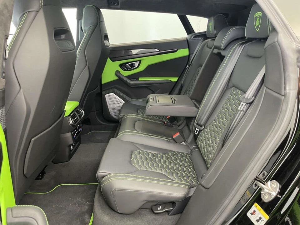 2022 Lamborghini Urus - Image 19 of 31