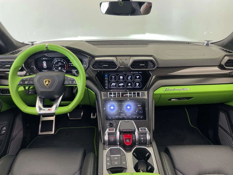 2022 Lamborghini Urus - Image 26 of 31